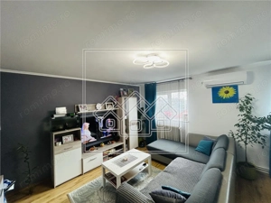 Ap cu 3 camere, 81 mp utili, tip mansarda, Zona Cedonia - imagine 3