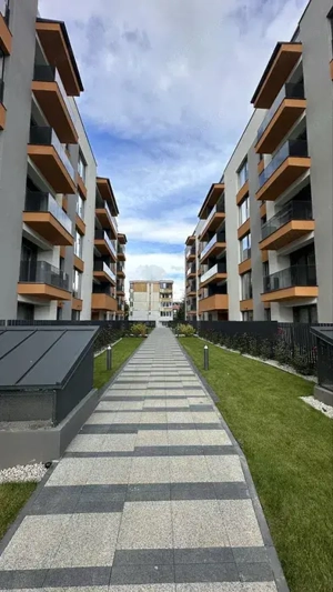 Apartament semifinisat cu 2 camere Intre Lacuri