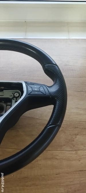 Volan Mercedes W204 stare excelentă  - imagine 2