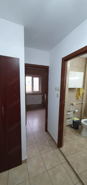 Garsoniea Decomandata 44 mp - Vedere Parc Sebastian - imagine 5