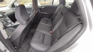 Volvo V60 D4 Automatic  - imagine 8