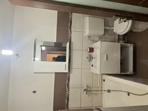 Vand apartament 2 camere, central, decomandat, mobilat si utilat, suprafata 54 mp, pret 62.000 euro - imagine 3