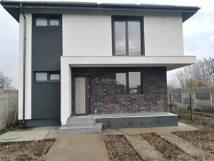 Casa individuala cu 4 camere-Cornetu-Incalzire in pardoseala-Toate utilitatile-Asfalt