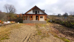 Casa de vacanta cu 3 camere - imagine 3