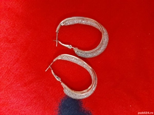 Vând cercei placați cu aur