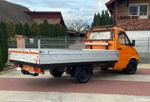Mercedes Sprinter Camioneta 2.2 Cdi an 2005 Înmatriculată unic proprietar acte la zi fiscal pe loc   - imagine 3
