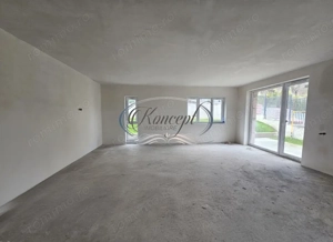 Locuinta moderna in Tauti, ansamblu restrans si zona linistita - imagine 9