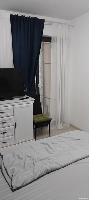 inchiriez garsoniera targul de Craciun - imagine 2