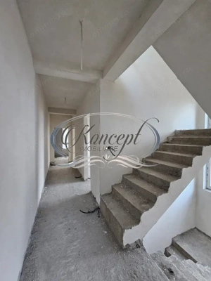 Duplex cu arhitectura moderna si curte privata in Floresti - imagine 14