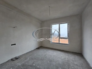 Duplex cu arhitectura moderna si curte privata in Floresti - imagine 13