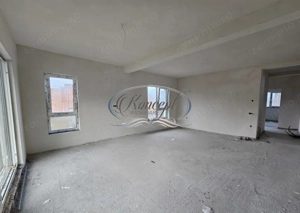 Duplex cu arhitectura moderna si curte privata in Floresti - imagine 9