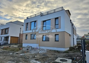 Duplex cu arhitectura moderna si curte privata in Floresti - imagine 2