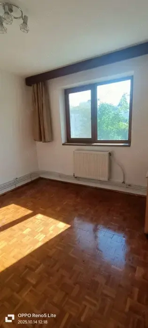 Apartament cu 3 camere   zona N. Balcescu   etaj 3   confort 1   Pret: 79.000  neg.  - imagine 2