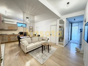 Oportunitate Rară | Apartament de 4 camere cu curte | Damaroaia