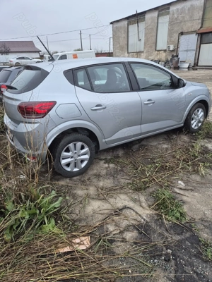 Sandero 2021  - imagine 2