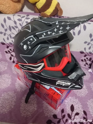 casca de cros mici defectiuni - imagine 3