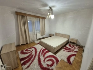 Apartament 3 camere de inchiriat de la proprietar