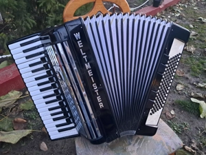Acordeon Weltmeister Consona, 96 basi.