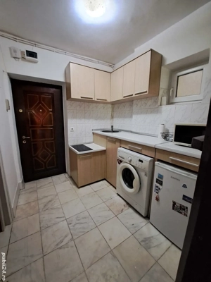 Închiriez garsoniera-aproape de Mall