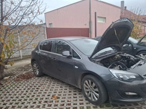 Vand Opel Astra j defect 1.7 diesel an 2010 - imagine 5