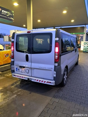Vand Opel Vivaro 8+1 - imagine 5