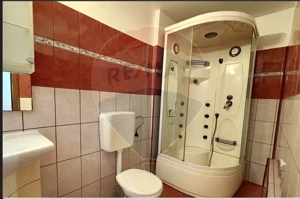 Casă de inchiriat cu 5 camere în zona Tomis I Constanta - imagine 12