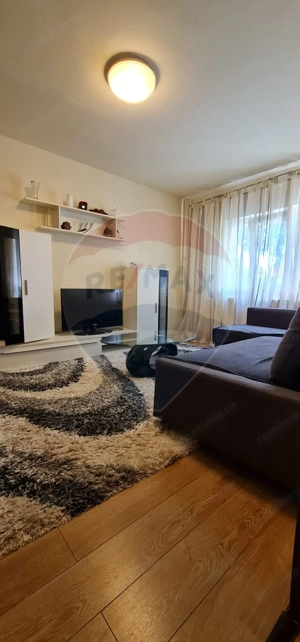 Inchiriez apartament/ Birouri/sediu firma