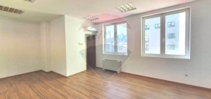 Birou de închiriat în Brașov zona centrală în clădire de birouri