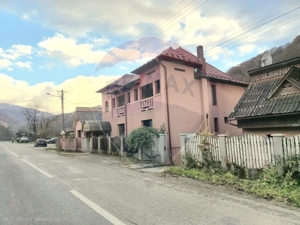 Casă / Vilă cu 7 camere de vânzare - imagine 5