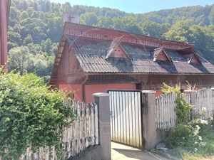 Casă / Vilă cu 7 camere de vânzare - imagine 11