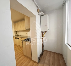 Apartament 2 camere, renovat, centrala proprie, decomandat, Soarelui - imagine 12