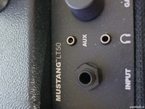 statie chitara Fender