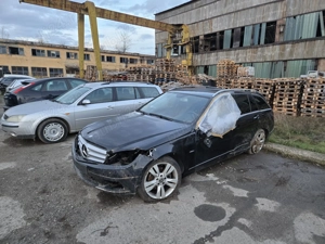 Mercedes c class 220 - imagine 3