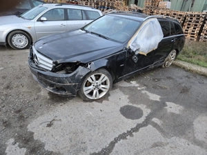Mercedes c class 220 - imagine 4