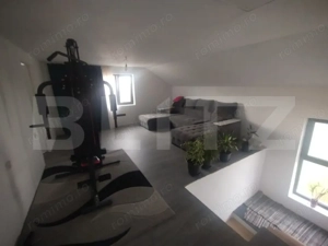 Casa pe 2 nivele cu 5 camere si 140 mp +teren 850 mp oras Beclean,zona Romfulda - imagine 9