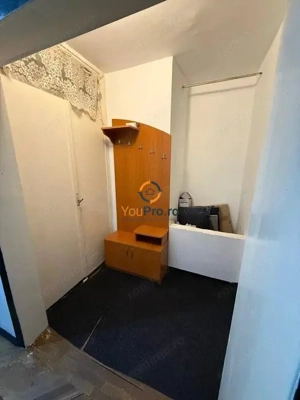 Decomandat 3 camere cu centrala etaj 2 zona Dambovita - imagine 3