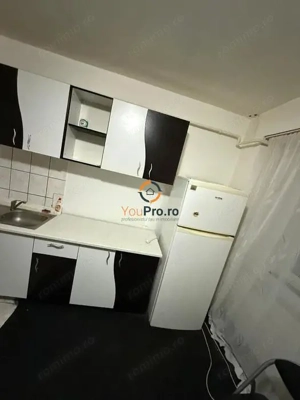 Decomandat 3 camere cu centrala etaj 2 zona Dambovita - imagine 4