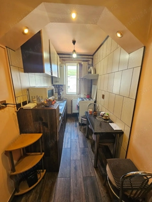 Apartament cu 3 camere de vânzare în Curtea de Argeș. - imagine 7