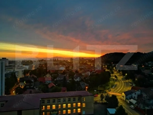 Apartament 2 camere tip studio, Cartier Noua – vedere superbă spre munte