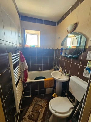 Apartament cu 3 camere de vânzare în Curtea de Argeș. - imagine 11