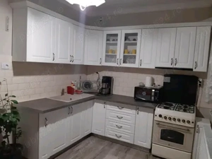 Închiriez apartament ultracentral 2 camere - imagine 8