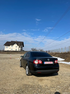 Volkswagen Jetta  - imagine 5