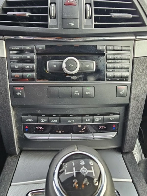 Mercedes E Class Coupe 200 CGI - imagine 8