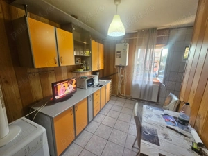 Apartament cu 3 camere de vânzare în Curtea de Argeș. - imagine 5