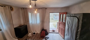 Casă de vânzare în comuna Albeștii de Argeș, sat Brătești, județ Argeș. - imagine 8