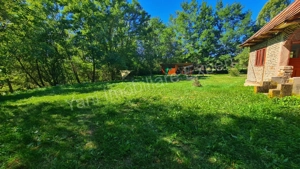 Casă de vânzare în comuna Albeștii de Argeș, sat Brătești, județ Argeș. - imagine 19