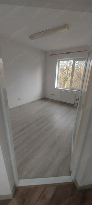 Spațiu de închiriat pentru birouri- două încăperi, fiecare de 12 mp, zona Decebal, Oradea - imagine 8