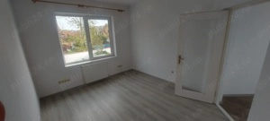 Spațiu de închiriat pentru birouri- două încăperi, fiecare de 12 mp, zona Decebal, Oradea - imagine 7