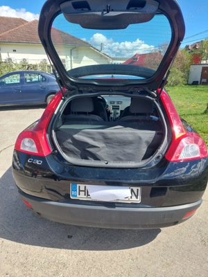 Vând Volvo c30  -pret 3300 Euro - imagine 2