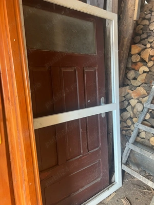 Vand o ușă și un geam termopan